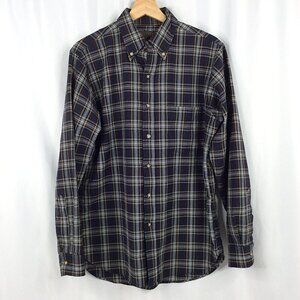 Pendleton Shirt Mens Size Medium Navy Blue Plaid Long Sleeve Button Down Wool